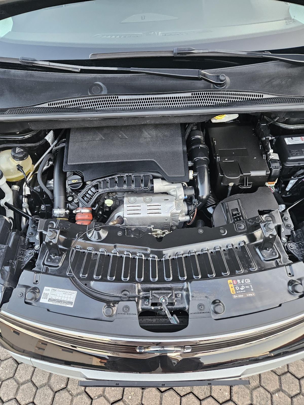 Opel Crossland 1,2 DESIGN, fotografija 19