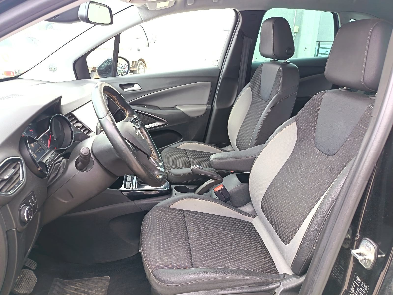 Opel Crossland 1,2 INNOVATION A/T, fotografija 12