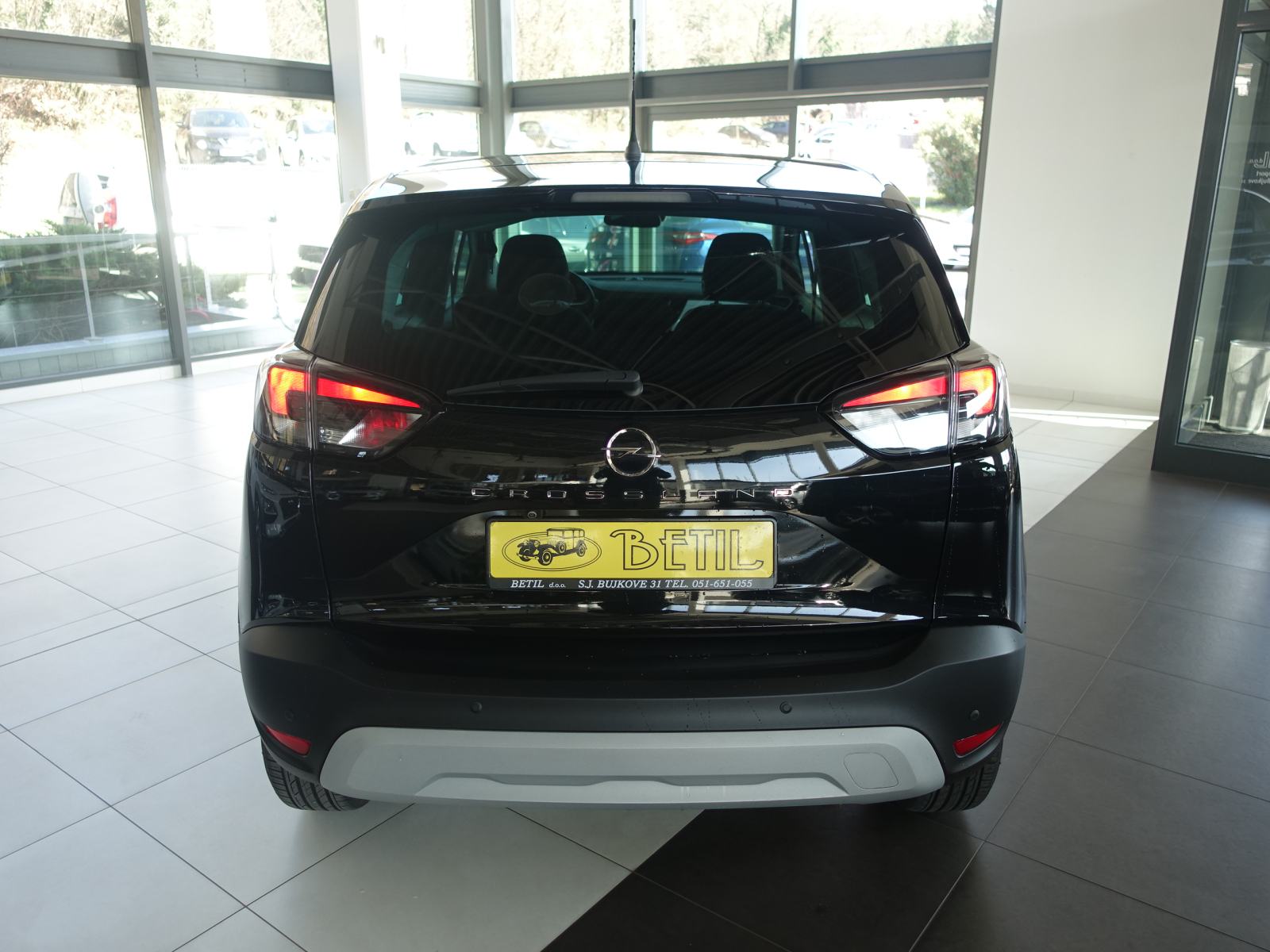 Opel Crossland 1,2 Turbo 130 automatik / HR auto / JAMSTVO + REG.06/27, fotografija 4