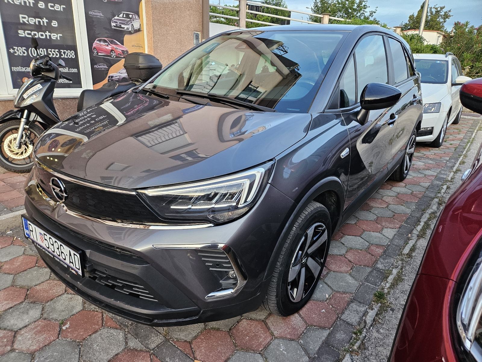 Opel Crossland 1,2 Turbo automatik, fotografija 1