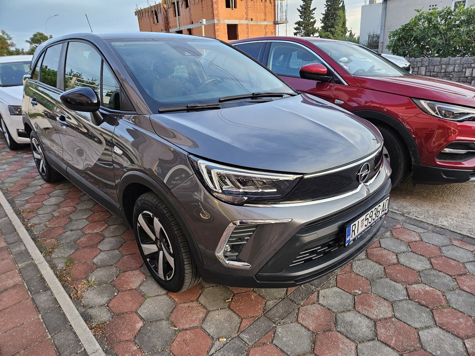 Opel Crossland 1,2 Turbo automatik, fotografija 3