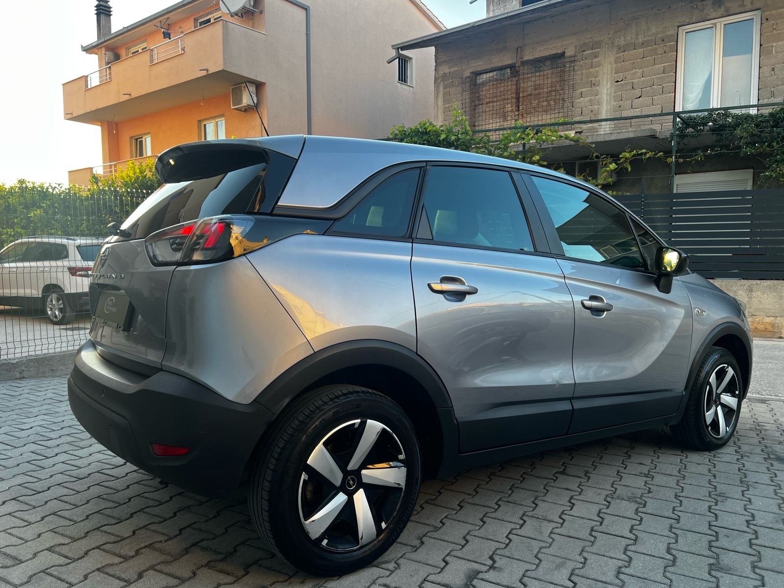 Opel Crossland 1,2 Turbo Business, 81 kw, 1. vlasnik, HR, fotografija 7