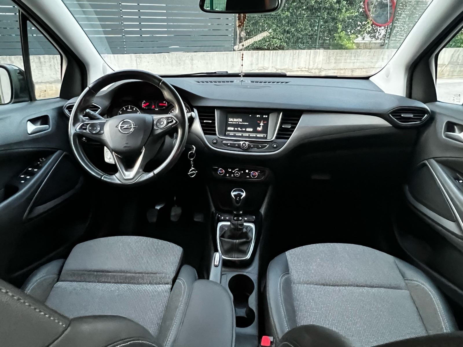 Opel Crossland 1,2 Turbo Business, 81 kw, 1. vlasnik, HR, fotografija 13