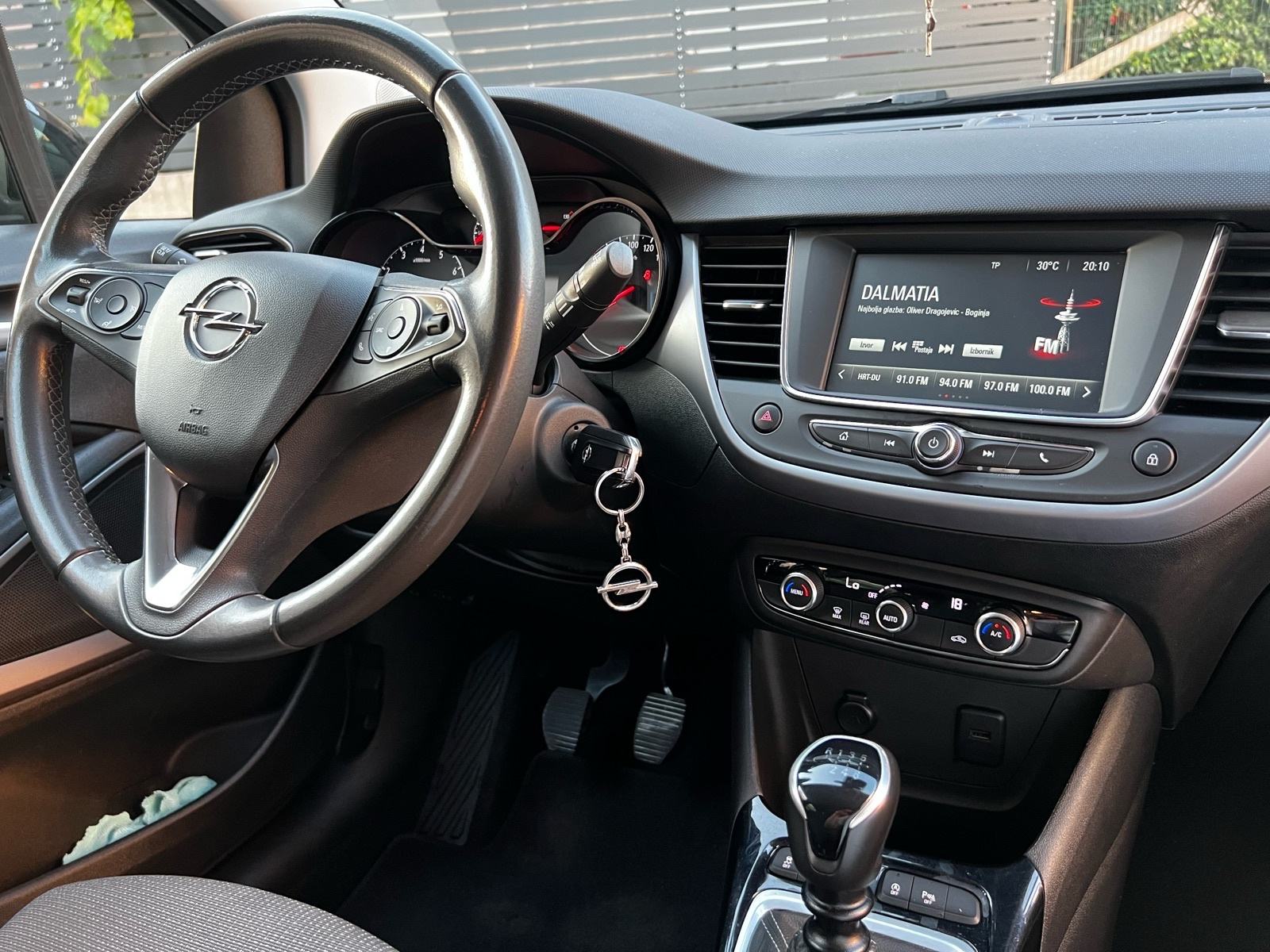 Opel Crossland 1,2 Turbo Business, 81 kw, 1. vlasnik, HR, fotografija 17