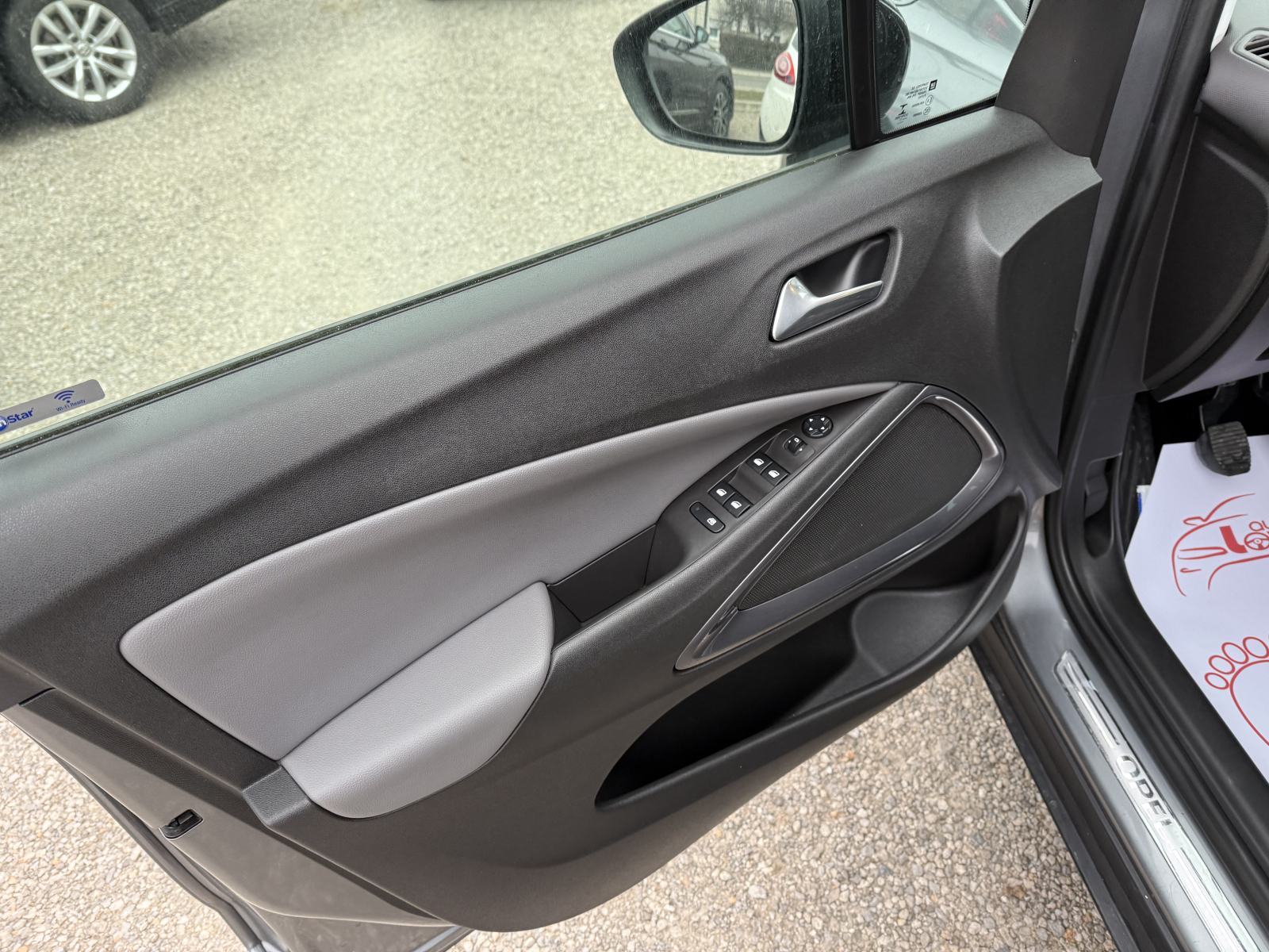 Opel Crossland X 1.2 Turbo - KAMERA - NAVIGACIJA - GARANCIJA, fotografija 9