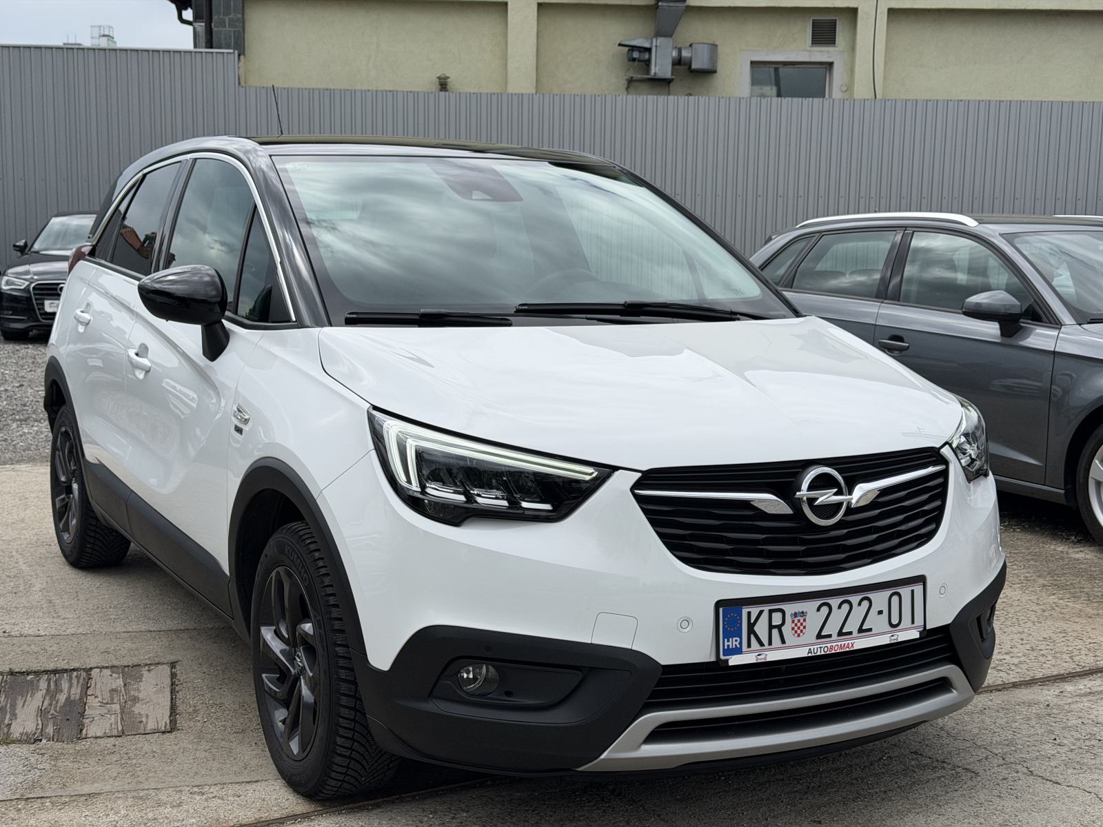 Opel Crossland 1,2 Turbo -POTVRDA KM-VELIKI+MALI SERVIS-REG.11/26, fotografija 5