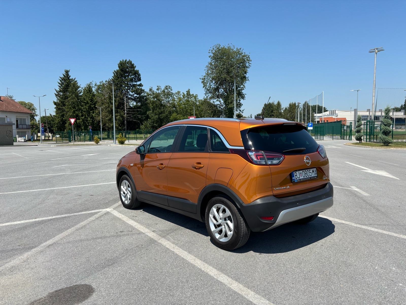Opel Crossland 1,2 Turbo, fotografija 6