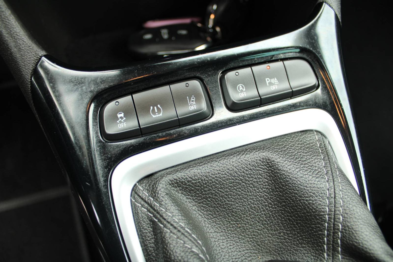 Opel Crossland 1.2 Turbo Ultimate *LED, NAVIGACIJA, KAMERA*, fotografija 17