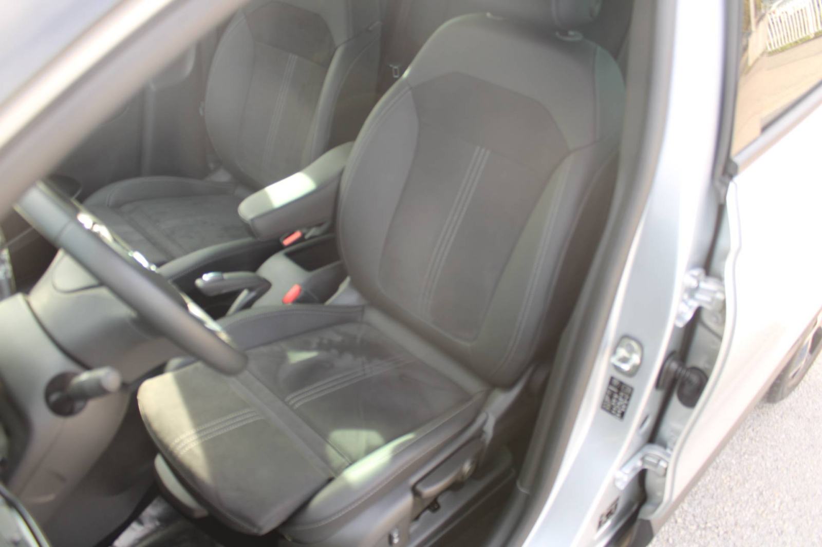 Opel Crossland 1.2 Turbo Ultimate *LED,NAVIGACIJA,KAMERA*, fotografija 10