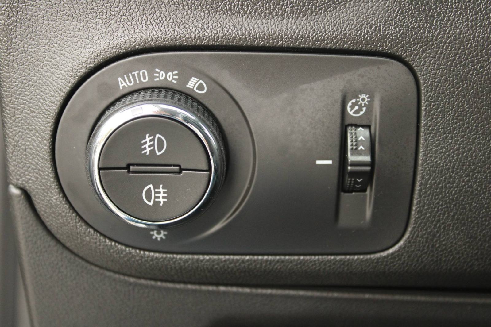 Opel Crossland 1.2 Turbo Ultimate *LED,NAVIGACIJA,KAMERA*, fotografija 16