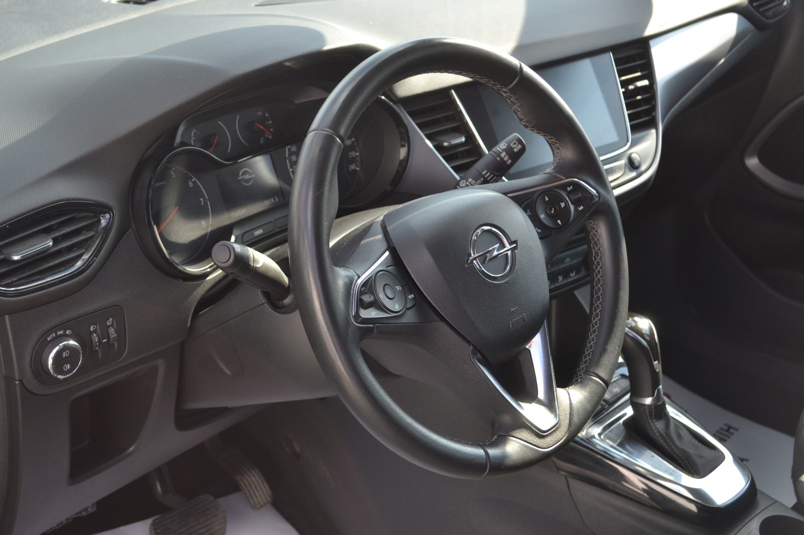 Opel Crossland 1,5 automatik *** rata 185€ BEZ UČEŠĆA *** SERVISNA **, fotografija 17