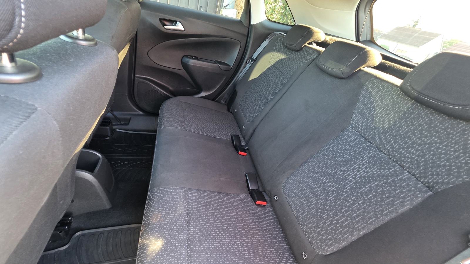Opel Crossland X Enjoy 1.5D 2022 god., fotografija 16