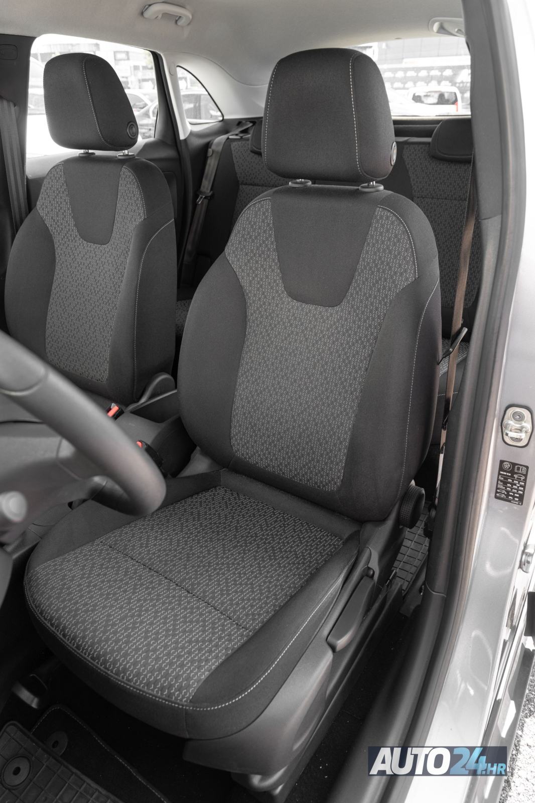 Opel Crossland 1,5 D|RATA 134€|1 VL|41 TKM|HR AUTO|SERVISNA|JAMSTVO, fotografija 8