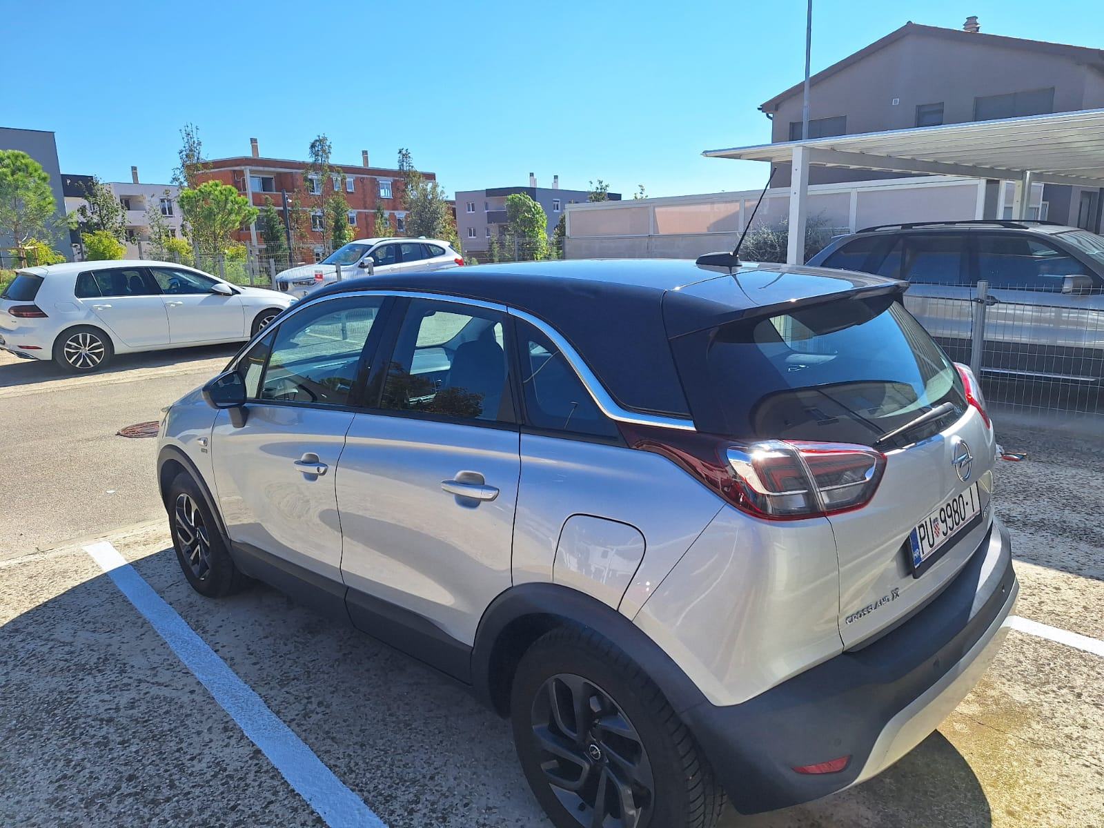 Opel Crossland 1,5, fotografija 3