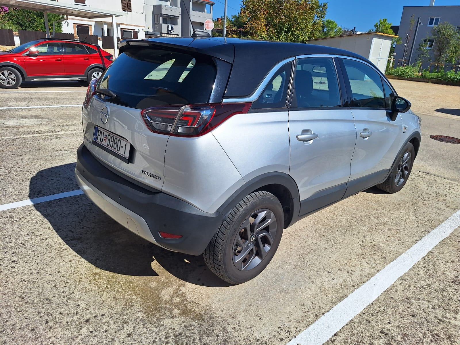 Opel Crossland 1,5, fotografija 6