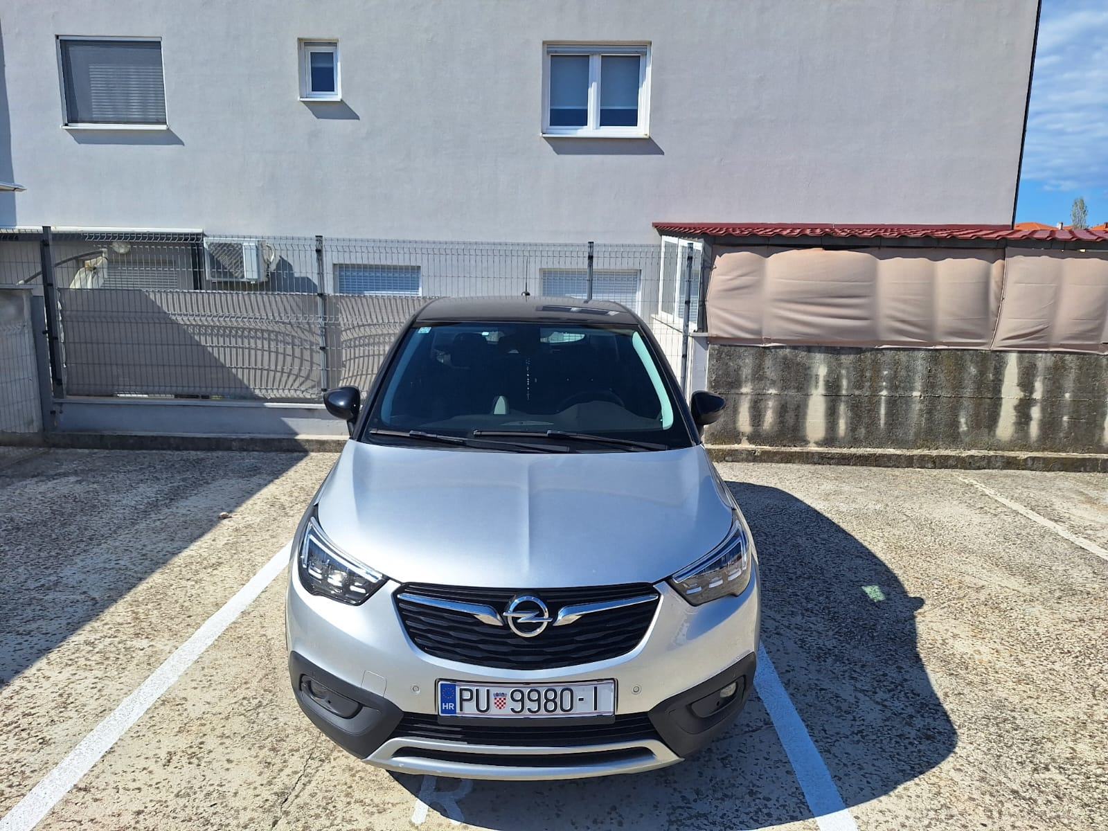 Opel Crossland 1,5, fotografija 8
