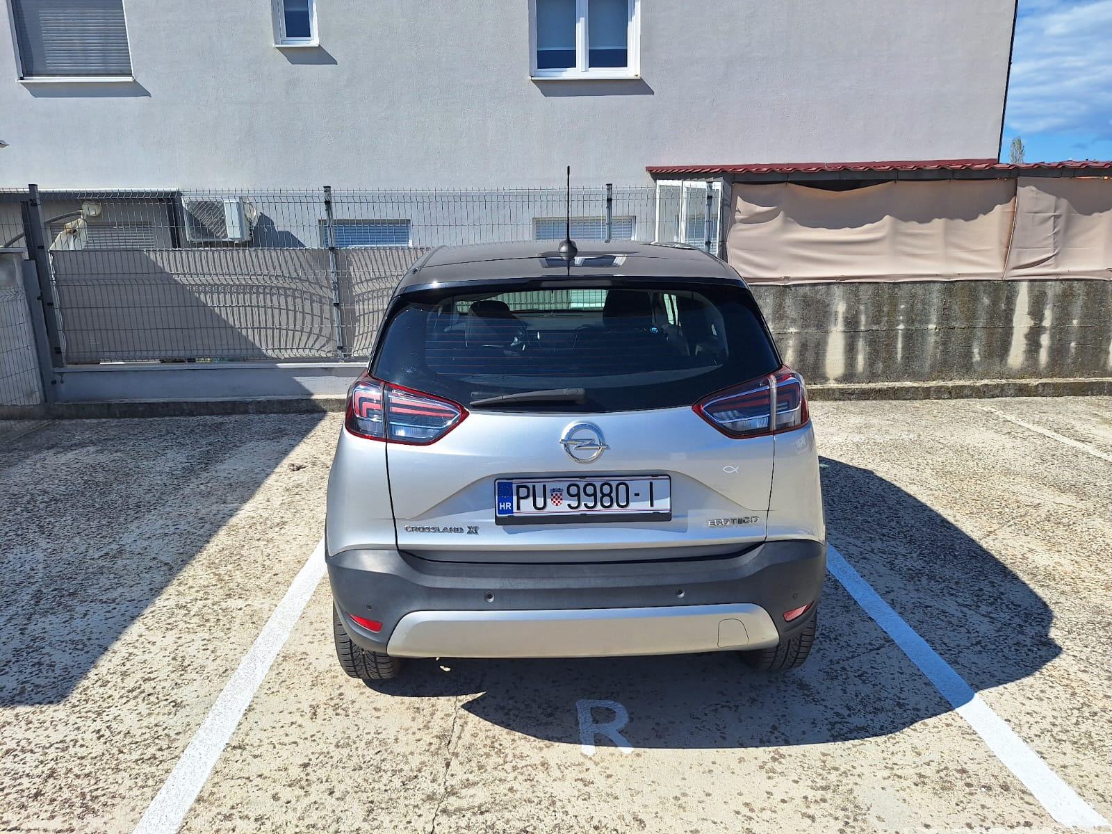 Opel Crossland 1,5, fotografija 9