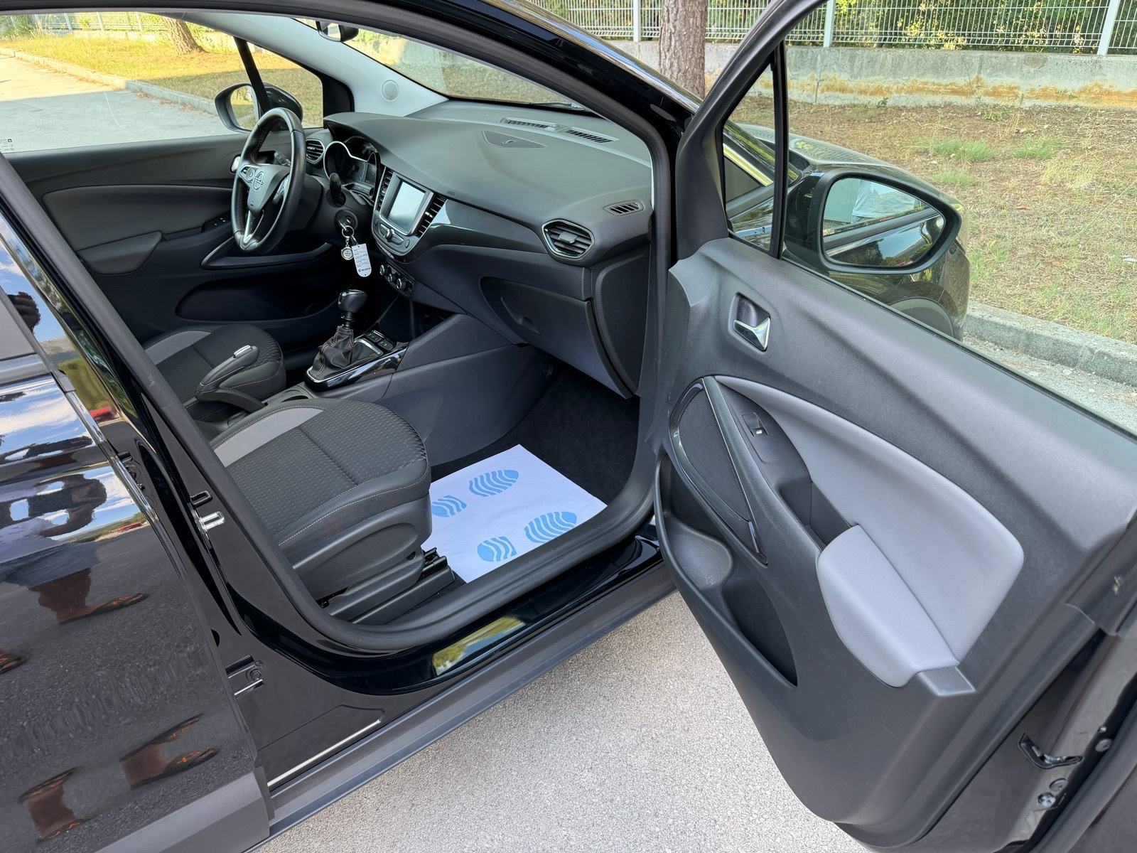 Opel Crossland 1,5, fotografija 15