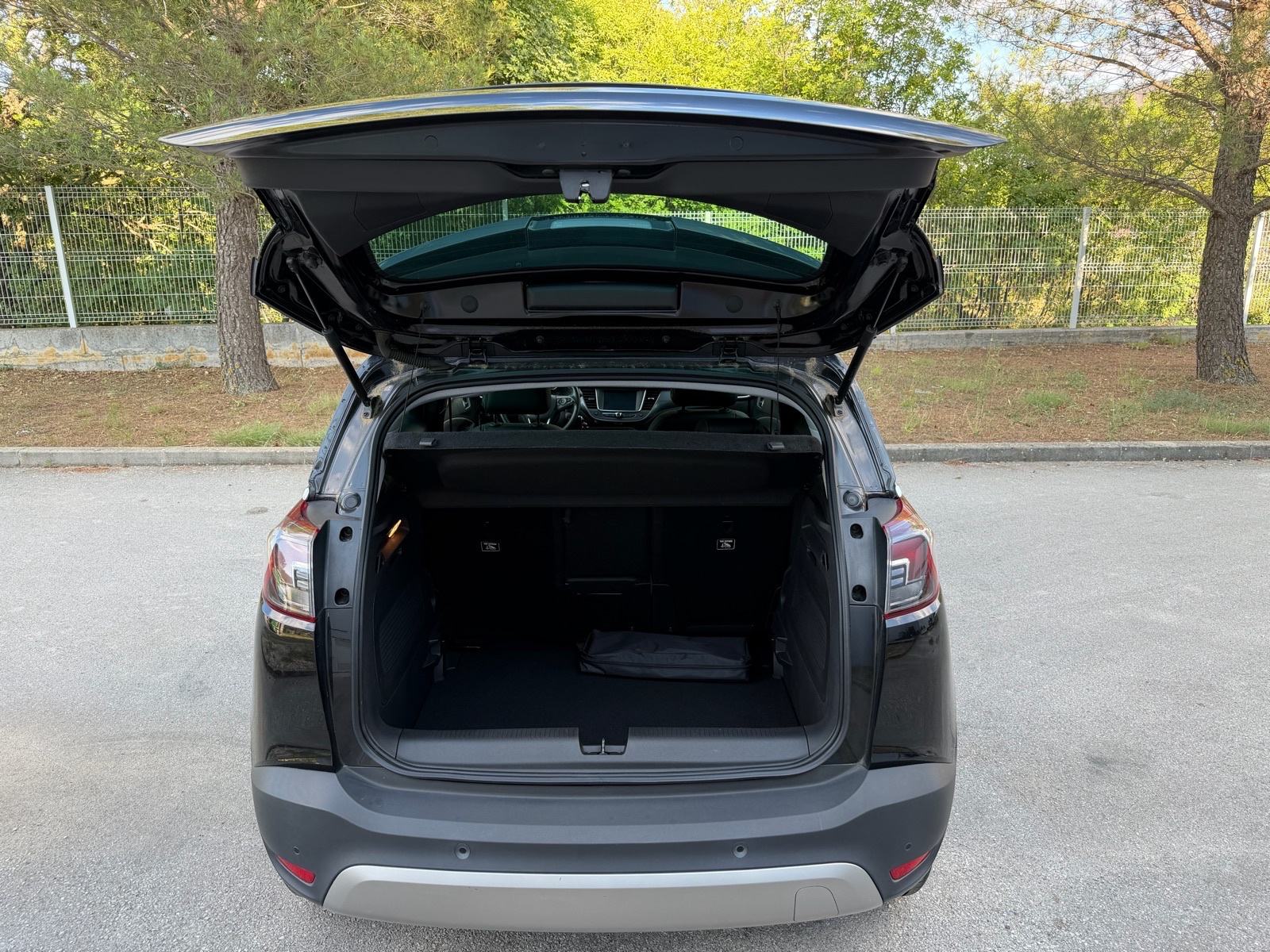 Opel Crossland 1,5, fotografija 19