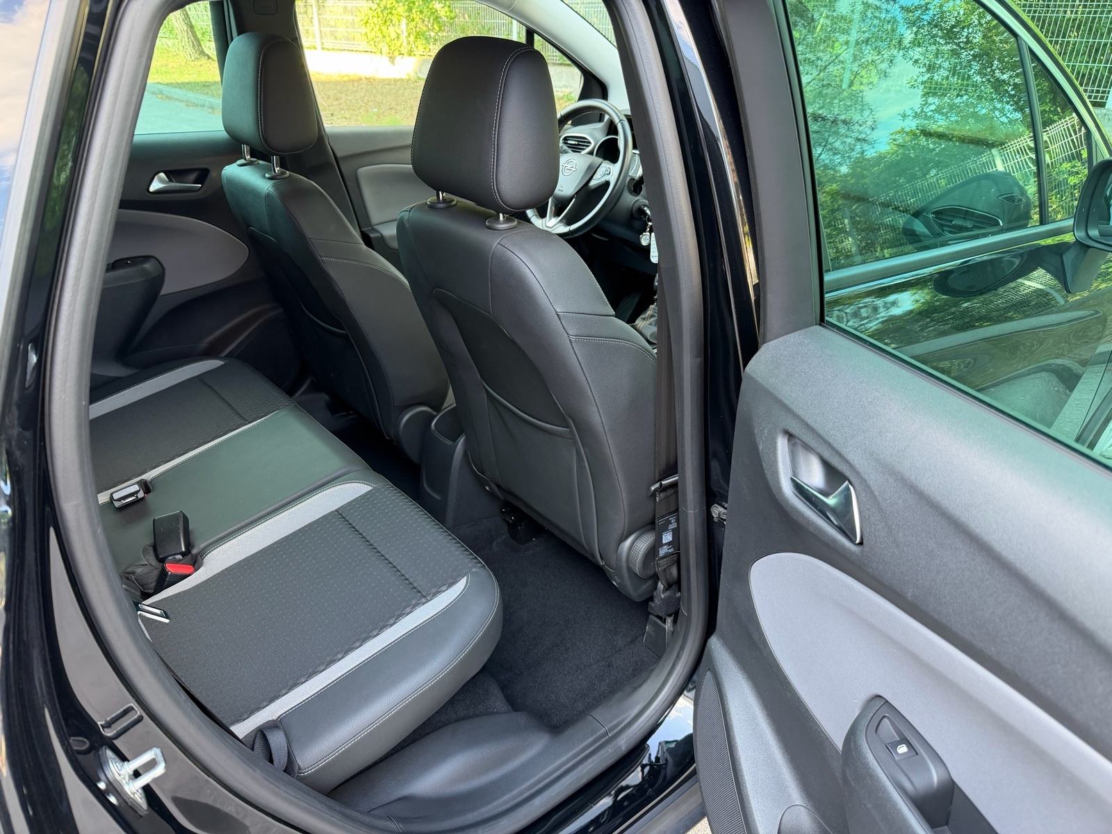 Opel Crossland 1,5, fotografija 20
