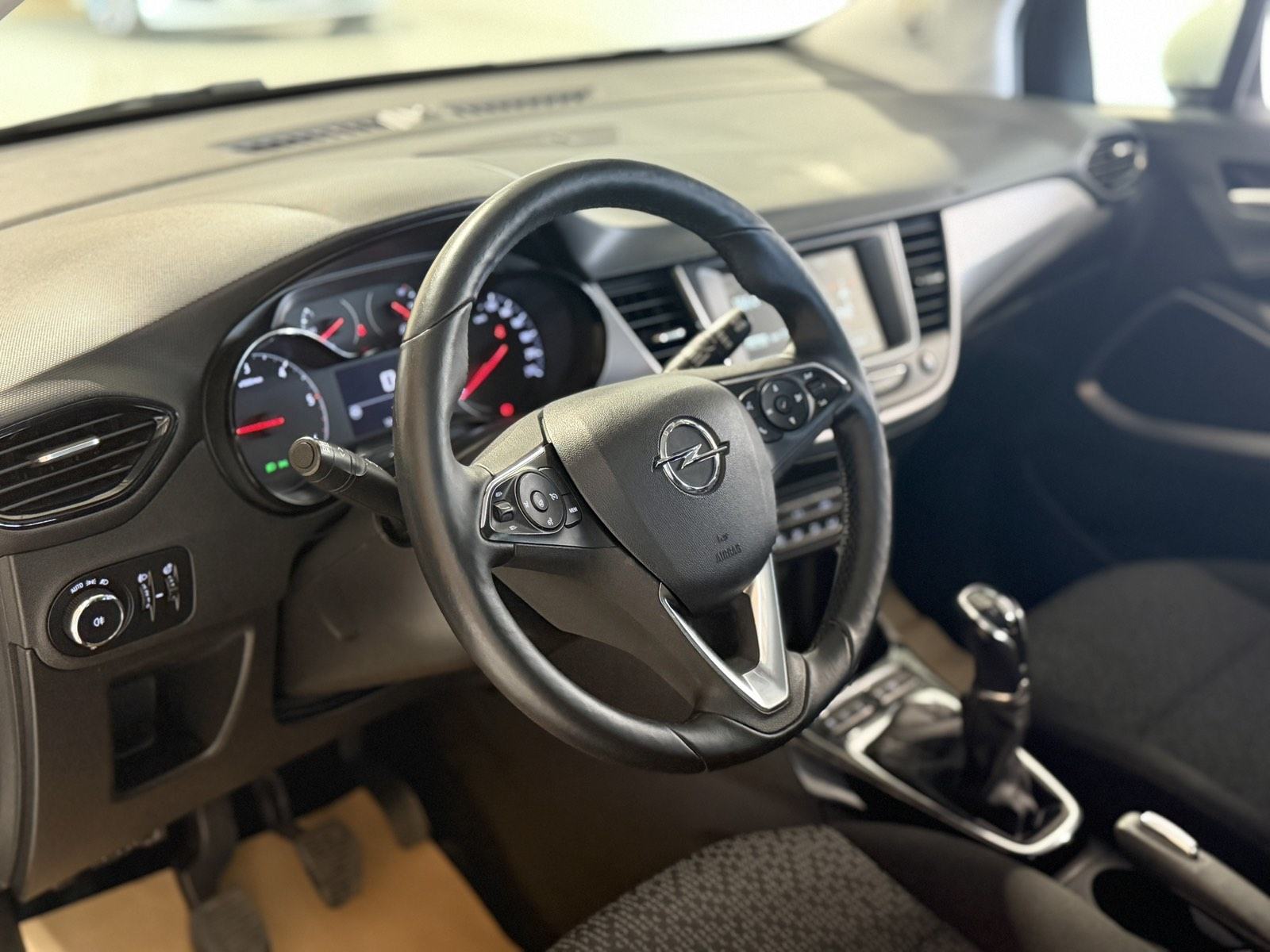 Opel Crossland 1.6 CDTi 2017.g.*PDC-TEMPMAT-ALU-12 MJ JAMSTVO*, fotografija 16