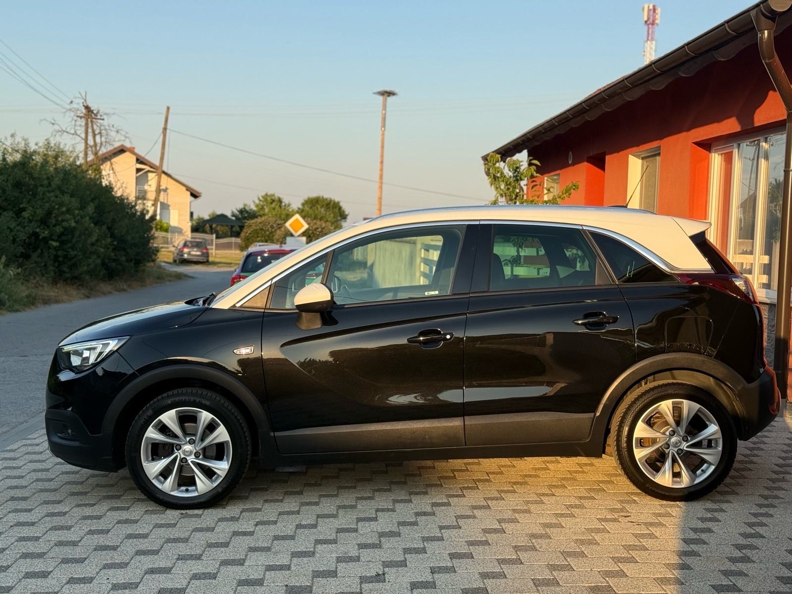 Opel Crossland 1.6 CDTi **INNOVATION** PEUGEOT 1.6 HDI MOTOR**, fotografija 8