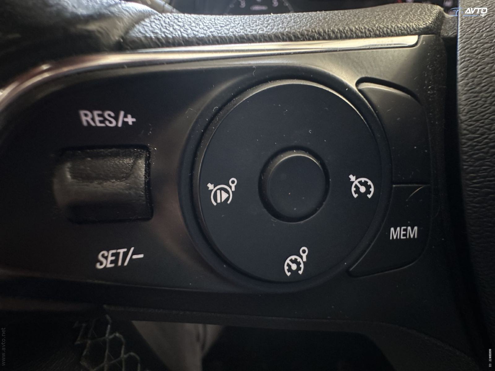 Opel Crossland X 1,2 1. VLASNIK, fotografija 12