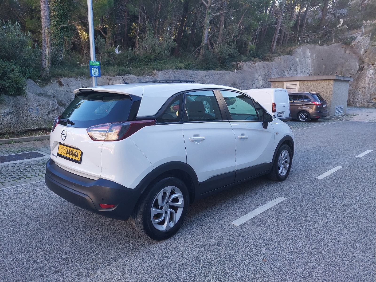 OPEL CROSSLAND X 1,2 **40.000 km.**, fotografija 6