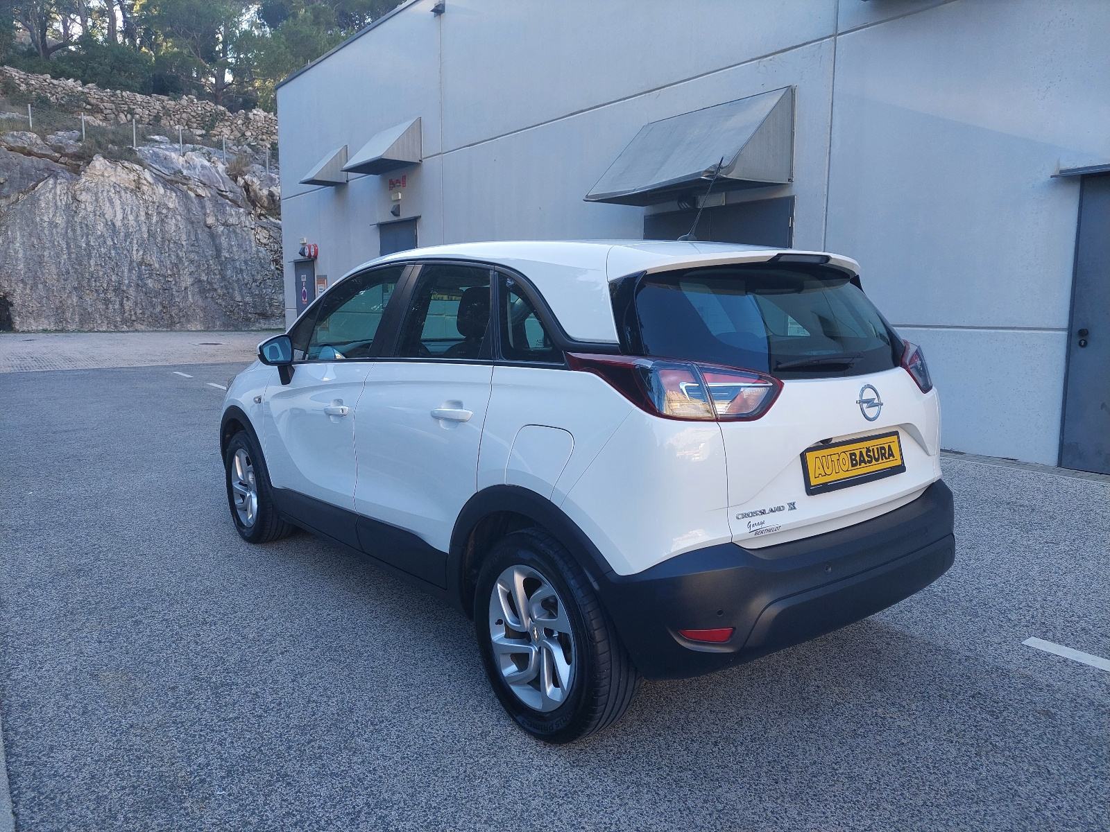 OPEL CROSSLAND X 1,2 **40.000 km.**, fotografija 8