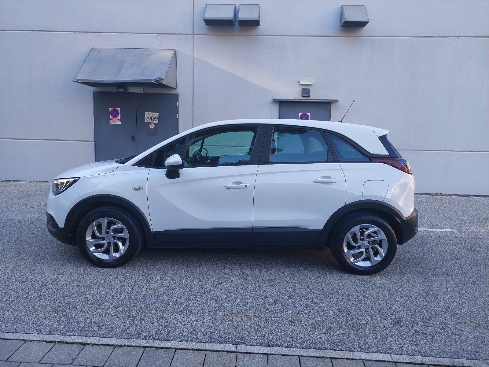 OPEL CROSSLAND X 1,2 **40.000 km.**, fotografija 3