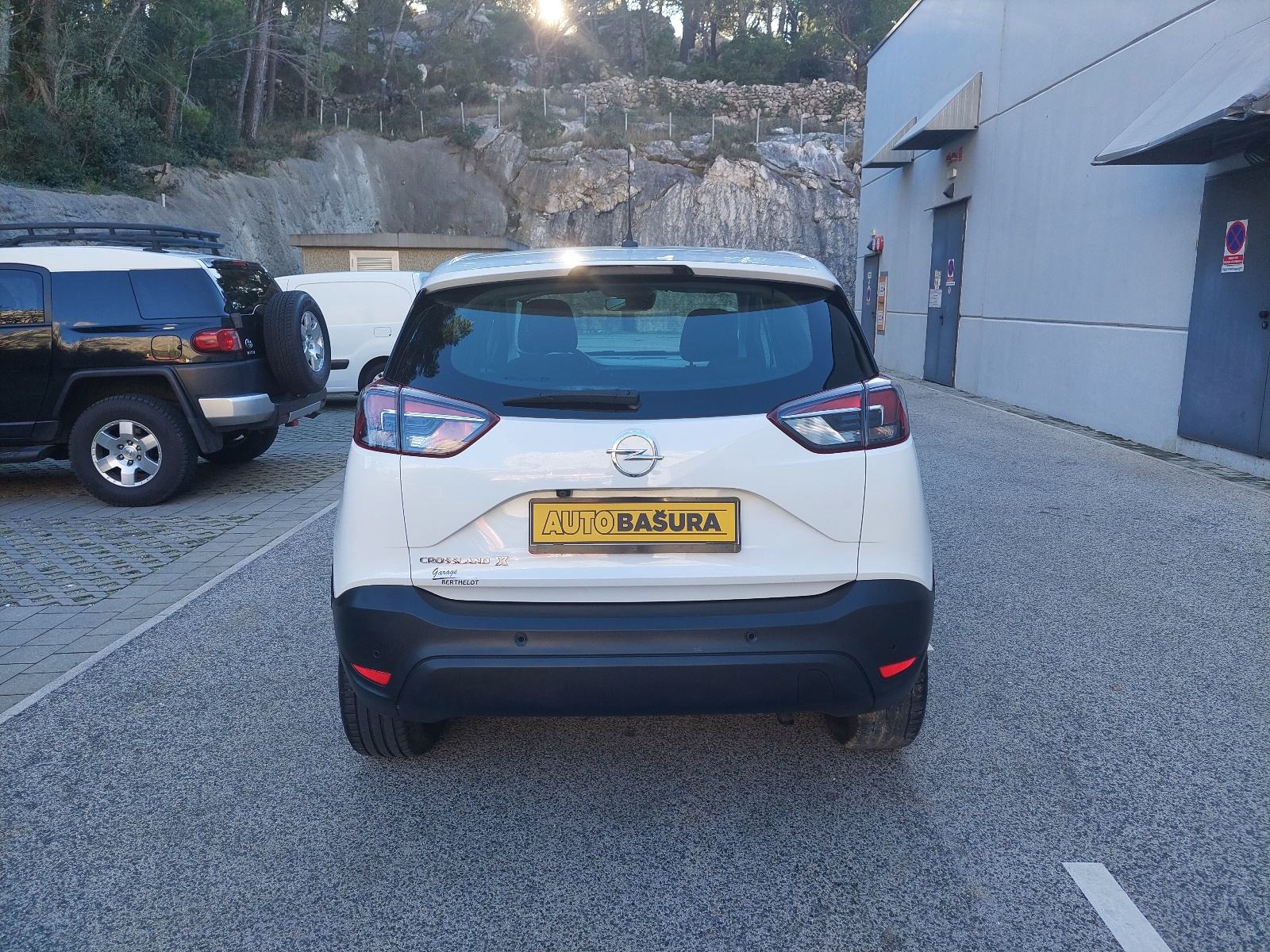 OPEL CROSSLAND X 1,2 **40.000 km.**, fotografija 7