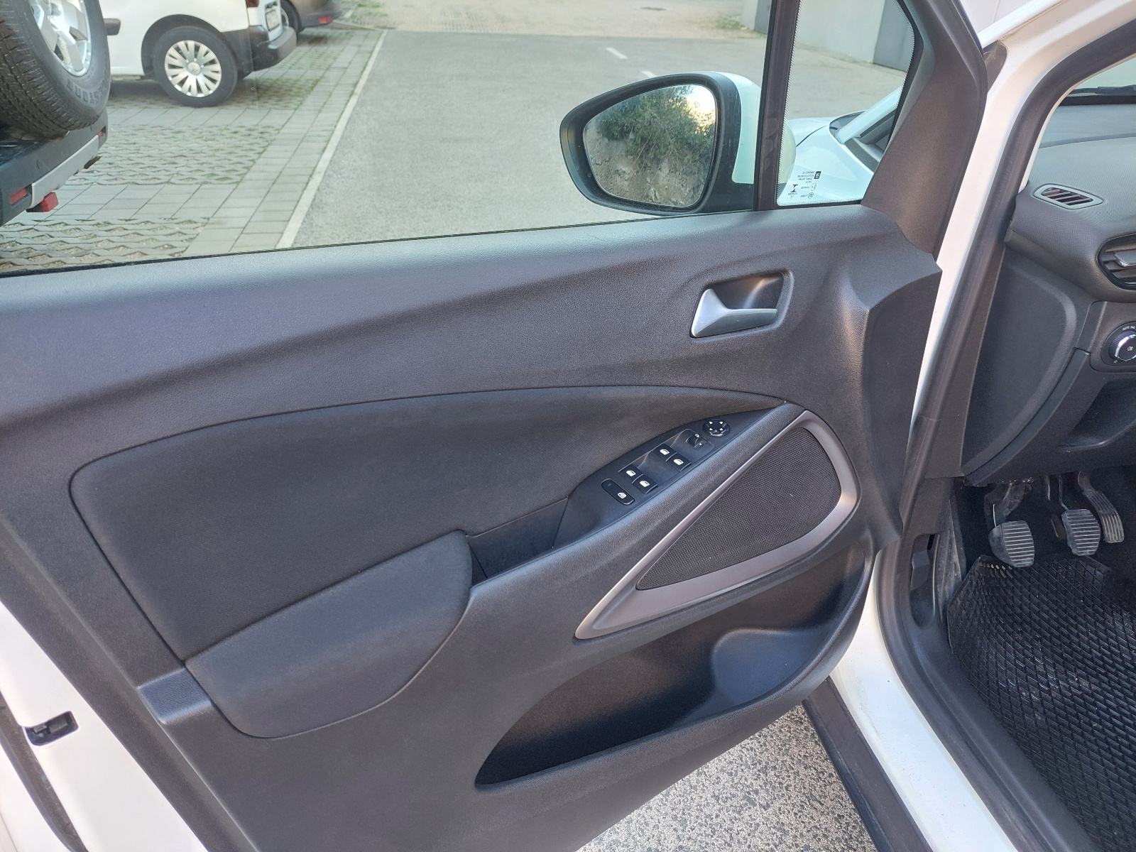 OPEL CROSSLAND X 1,2 **40.000 km.**, fotografija 19