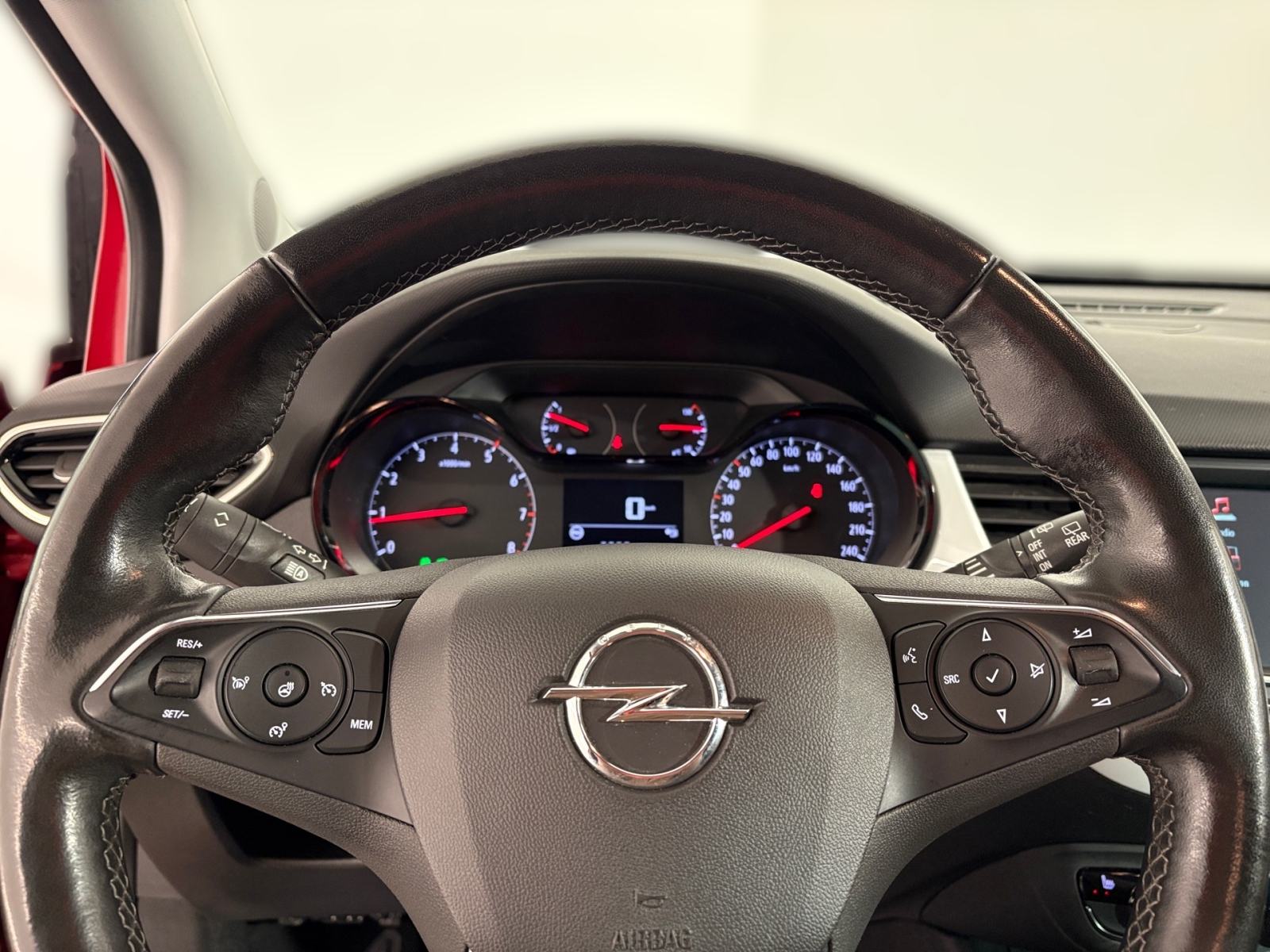 Opel Crossland X 1,2 DESIGN & TECH - 3 godine jamstva, fotografija 16