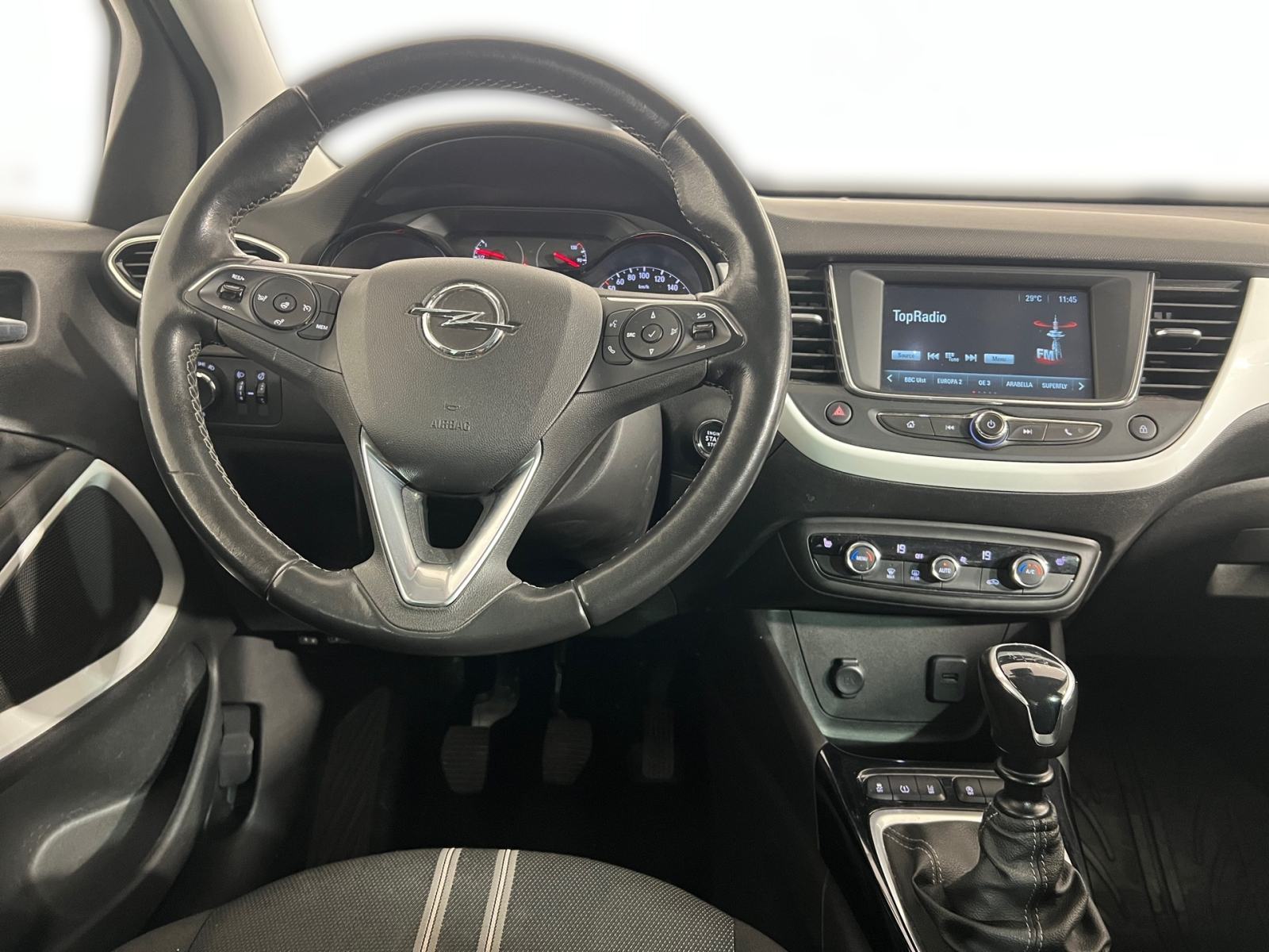 Opel Crossland X 1.2 DESIGN & TECH - 3 godine jamstva, fotografija 15