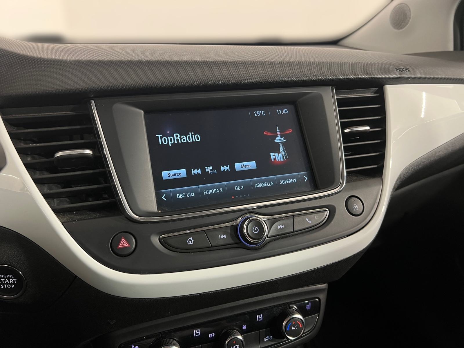 Opel Crossland X 1.2 DESIGN & TECH - 3 godine jamstva, fotografija 18