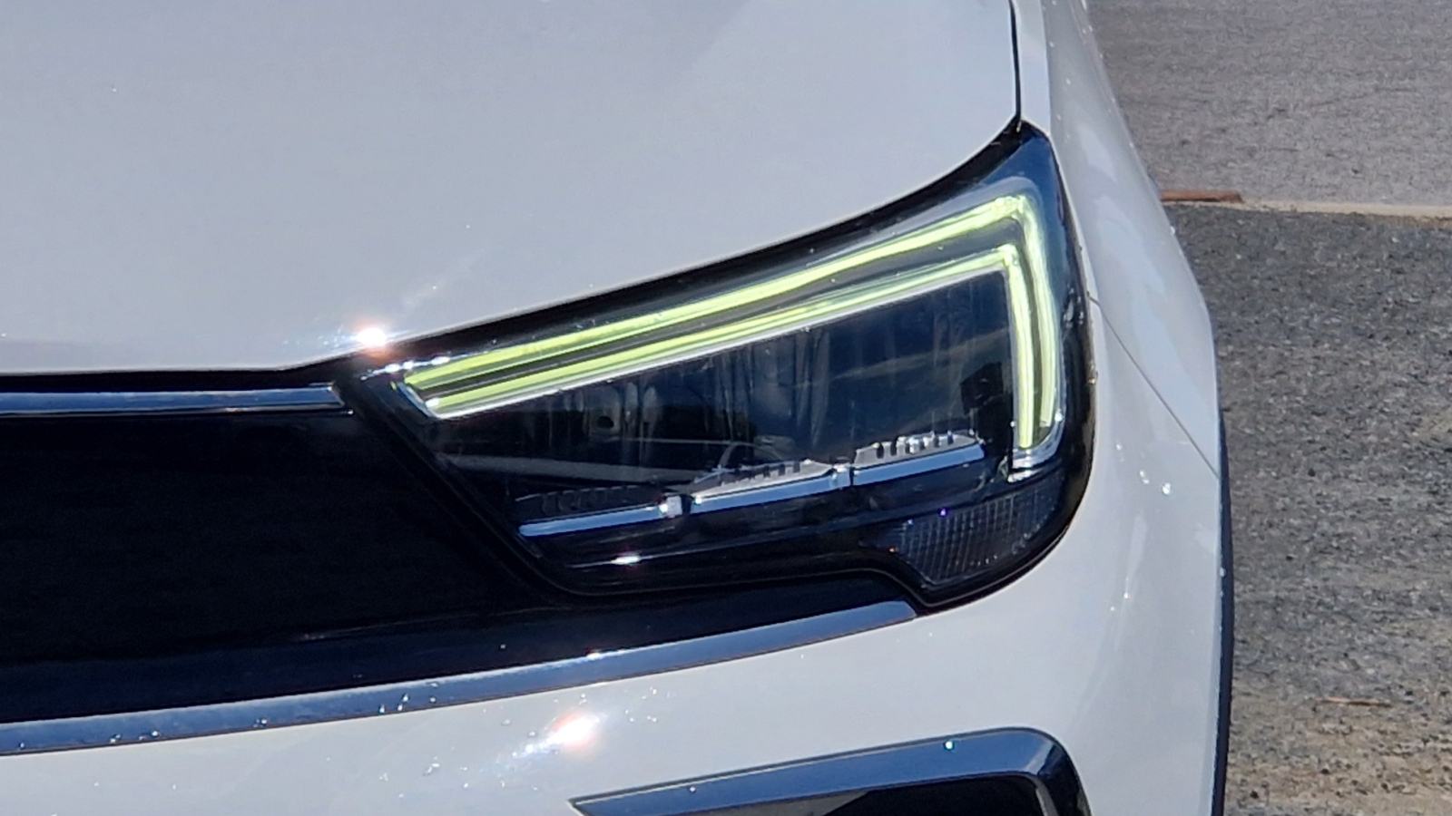 Opel Crossland X 1,5 D 120ks, automatik, LED farovi, kamera, PDV, fotografija 10