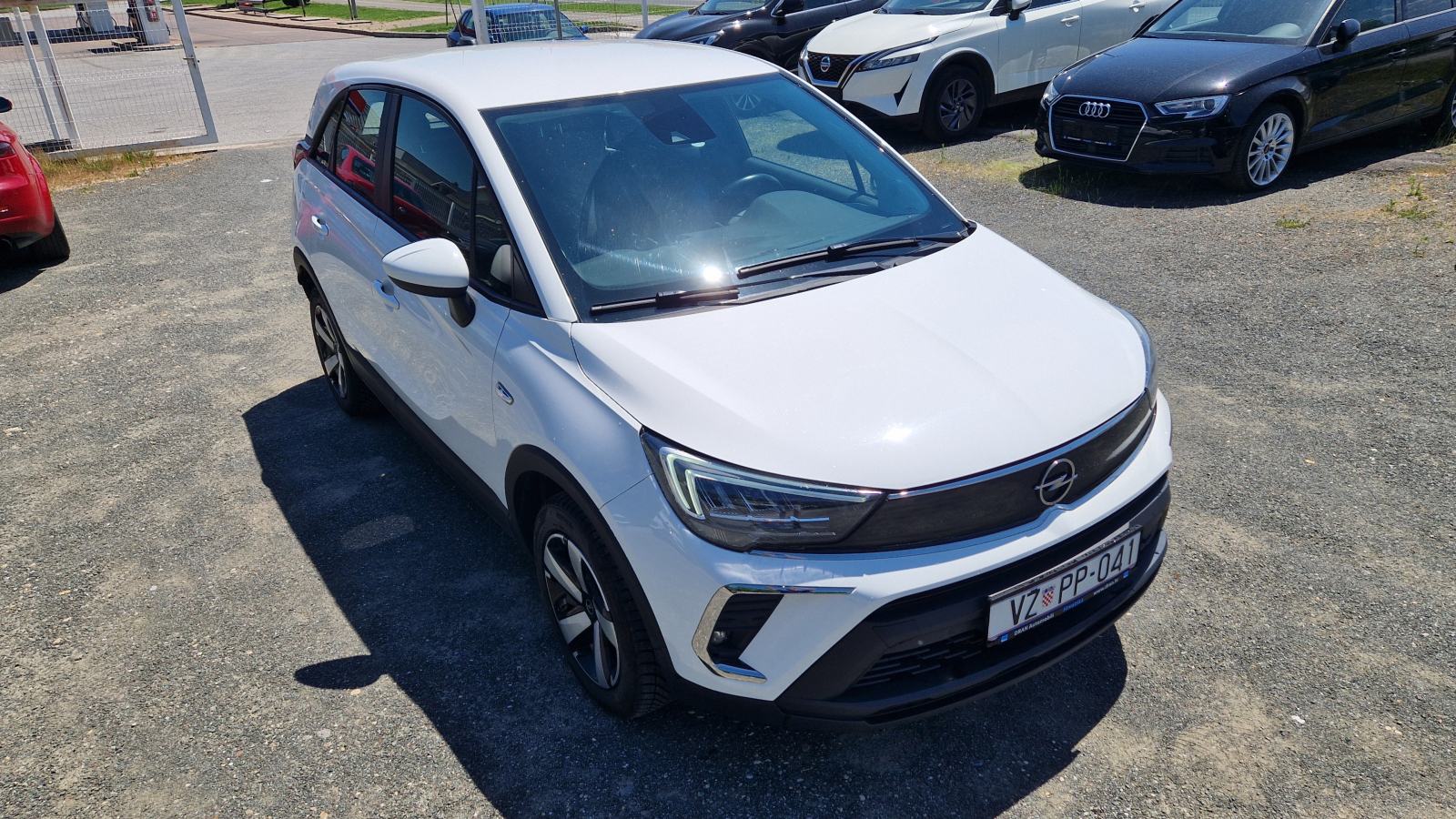 Opel Crossland X 1,5 D 120ks, automatik, LED farovi, kamera, PDV, fotografija 7