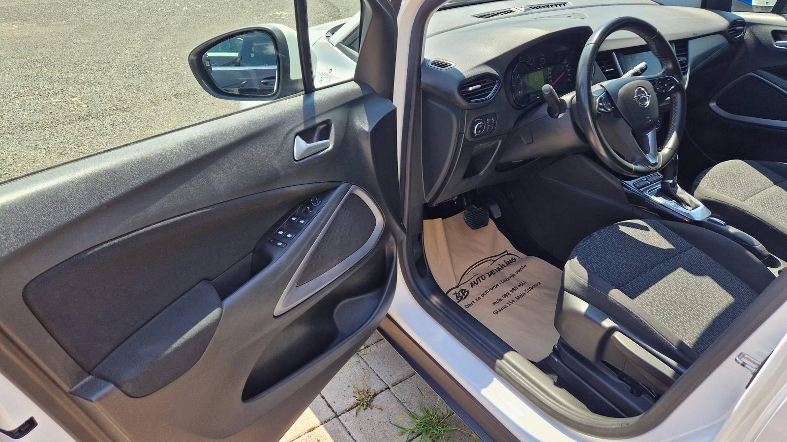 Opel Crossland X 1,5 D 120ks, automatik, LED farovi, kamera, PDV, fotografija 12