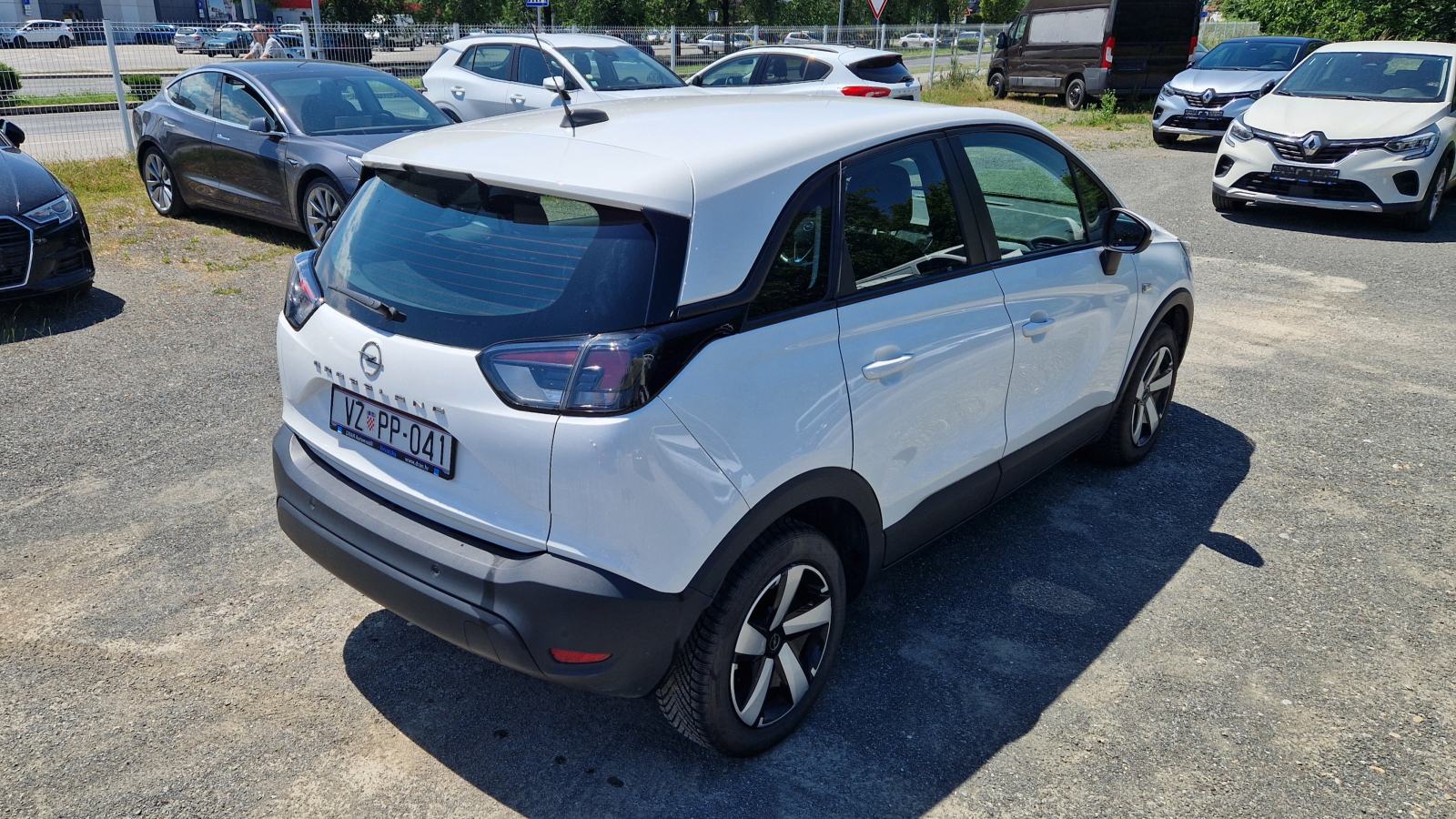 Opel Crossland X 1,5 D 120ks, automatik, LED farovi, kamera, PDV, fotografija 5