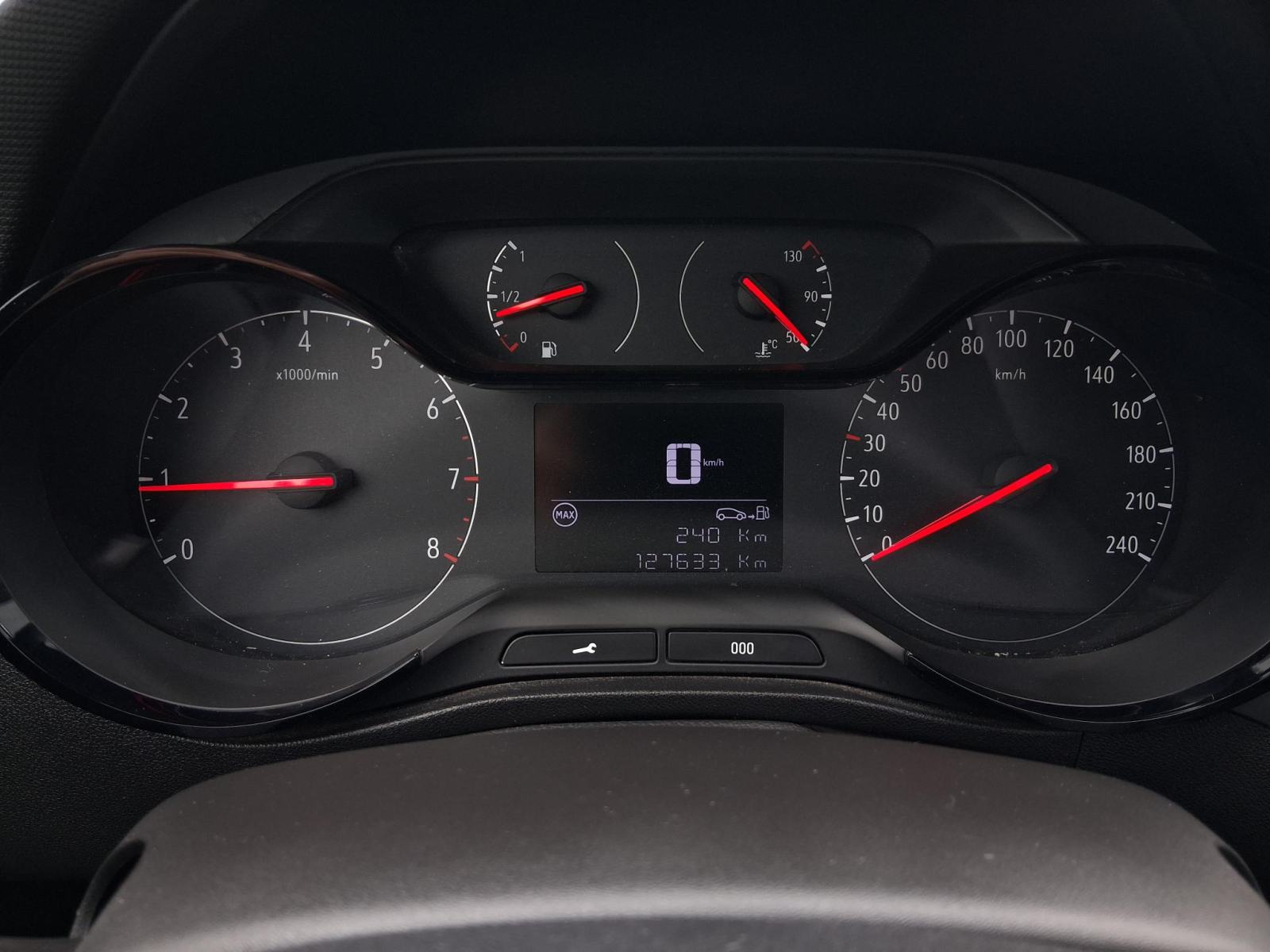 Opel Crossland X Enjoy 1.5 DT, fotografija 12