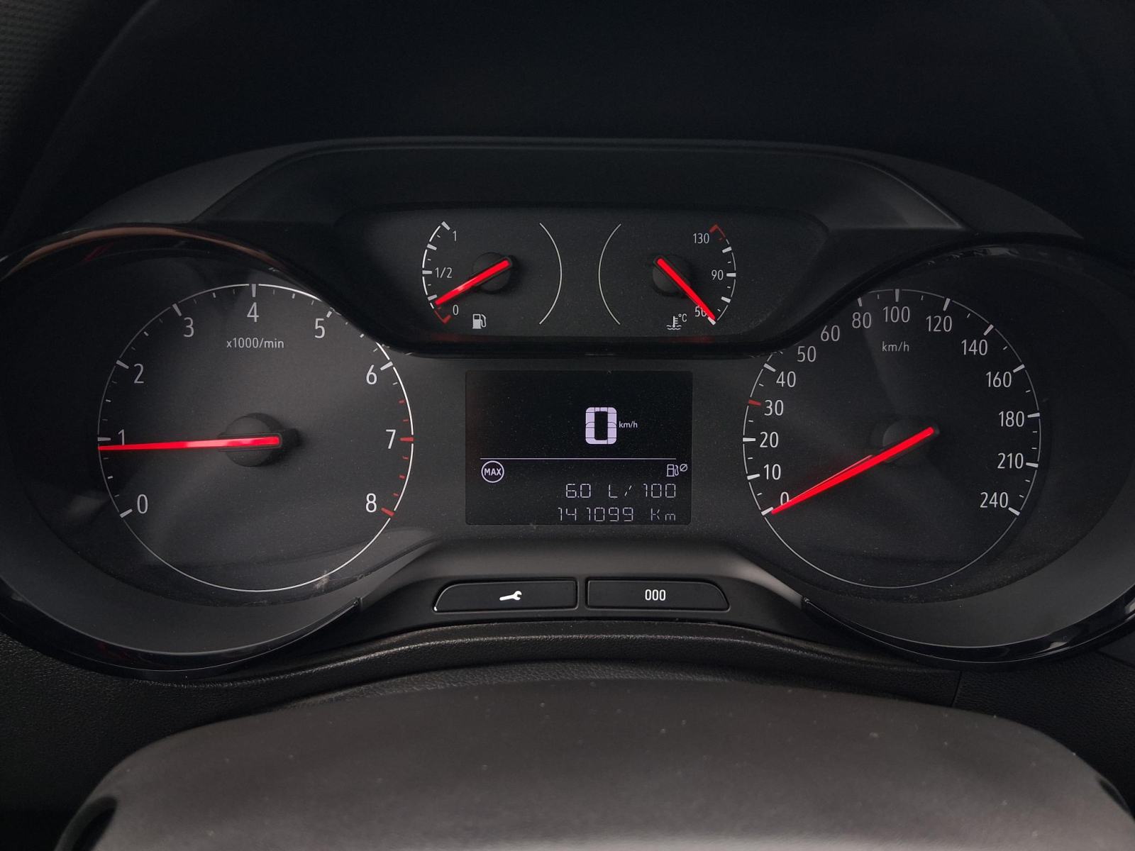 Opel Crossland X Enjoy 1.5 DT, fotografija 12
