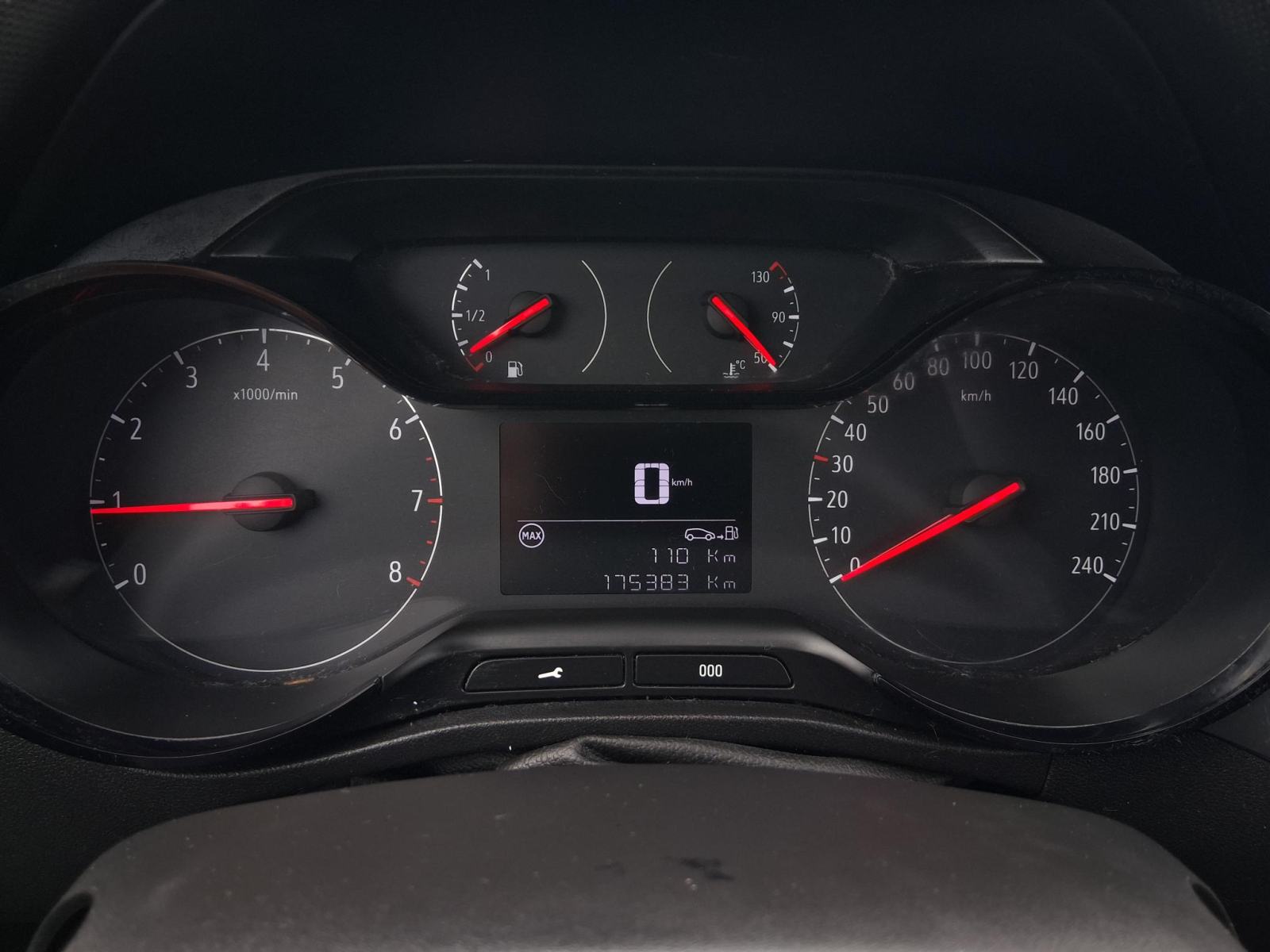 Opel Crossland X Enjoy 1.5 DT, fotografija 12