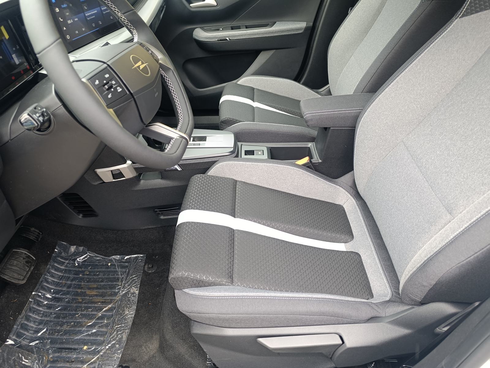 Opel Frontera GS Line Automatik, malo rabljeno - puno povoljnije!, fotografija 16