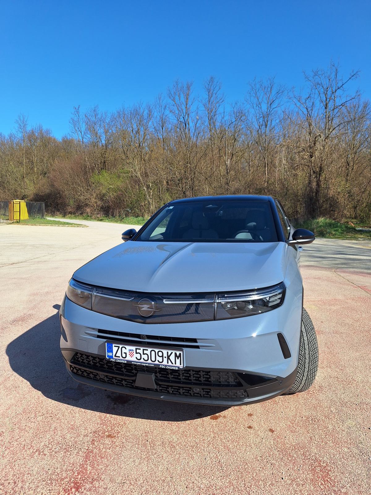 Opel Grandland 1,2 Turbo hybrid, fotografija 3