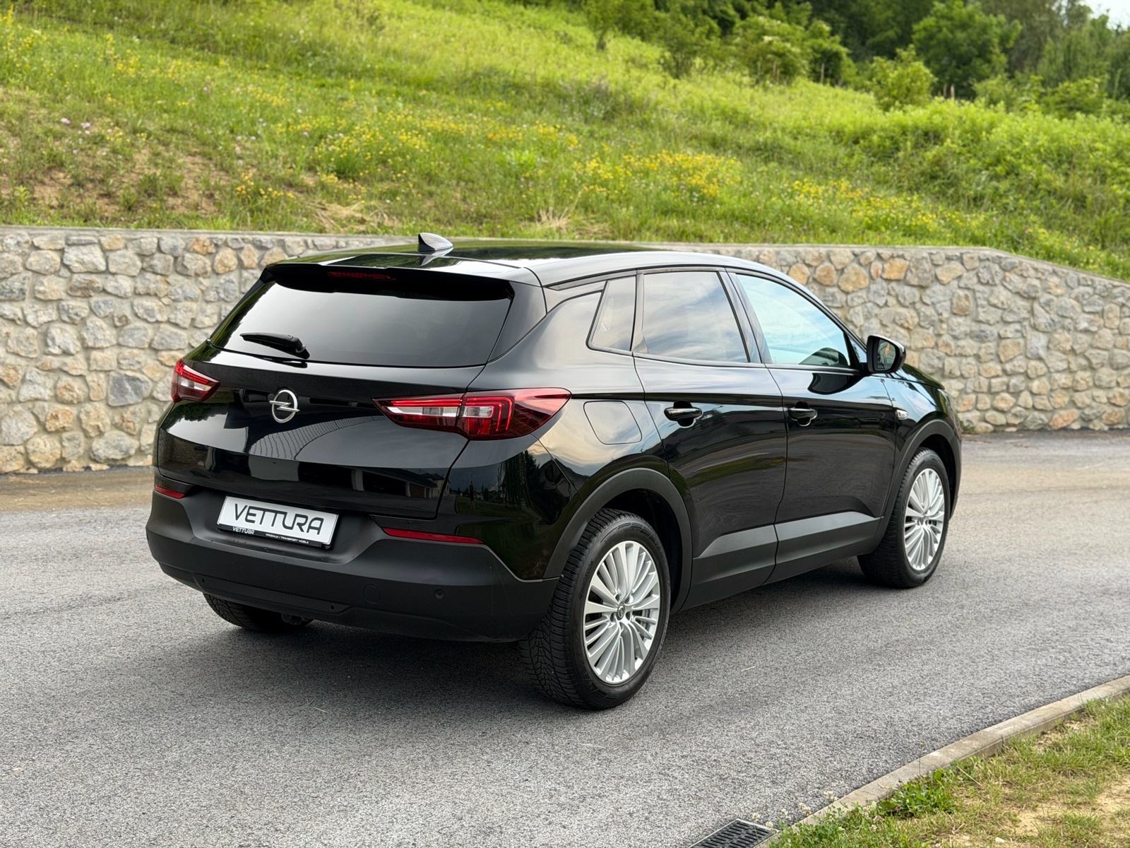 Opel Grandland 1,2 Turbo • Servisna knjiga • Veliki servis, fotografija 6