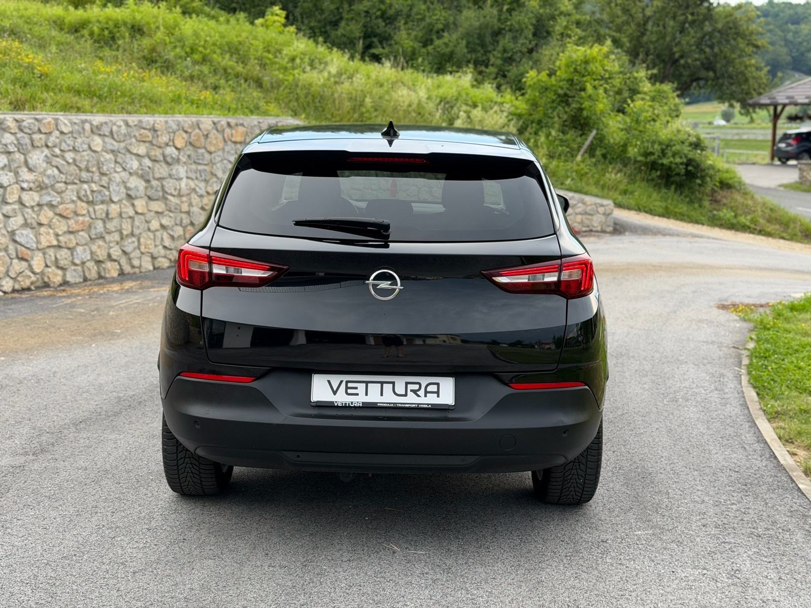 Opel Grandland 1,2 Turbo • Servisna knjiga • Veliki servis, fotografija 7
