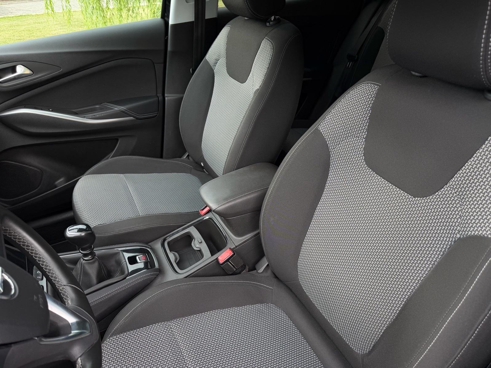 Opel Grandland 1,2 Turbo • Servisna knjiga • Veliki servis, fotografija 9