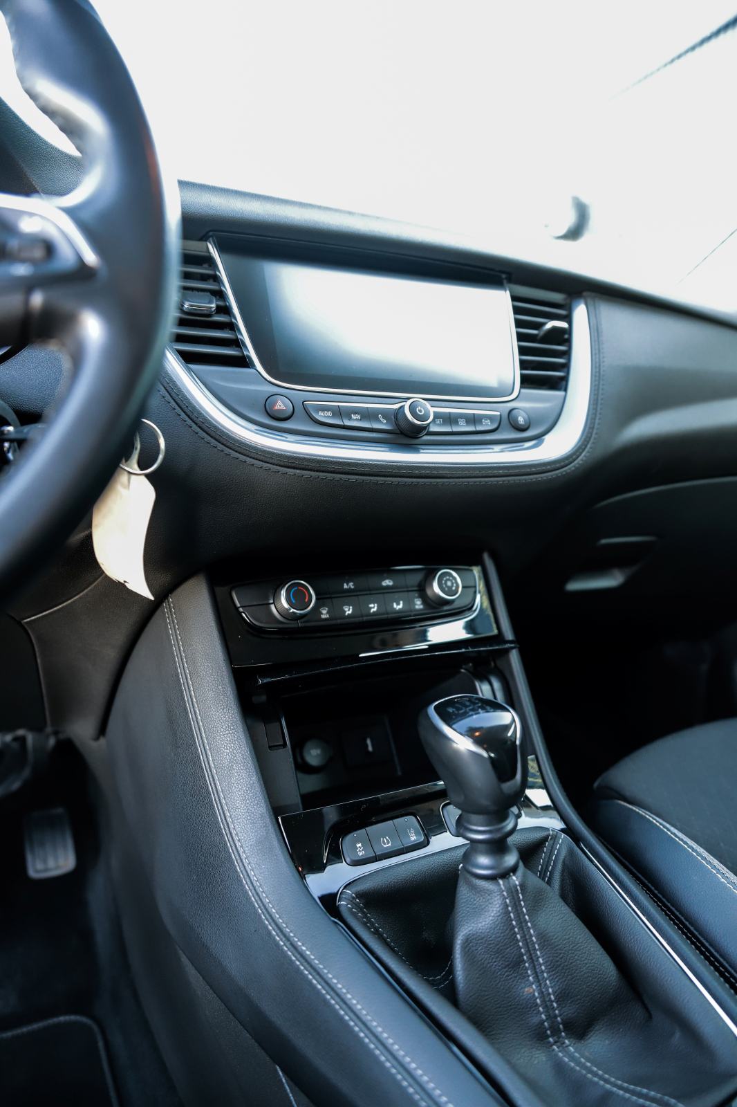 Opel Grandland 1,2 Turbo ❗U SUSTAVU PDV-a ❗KLIMA,KREDITIRANJE, fotografija 15
