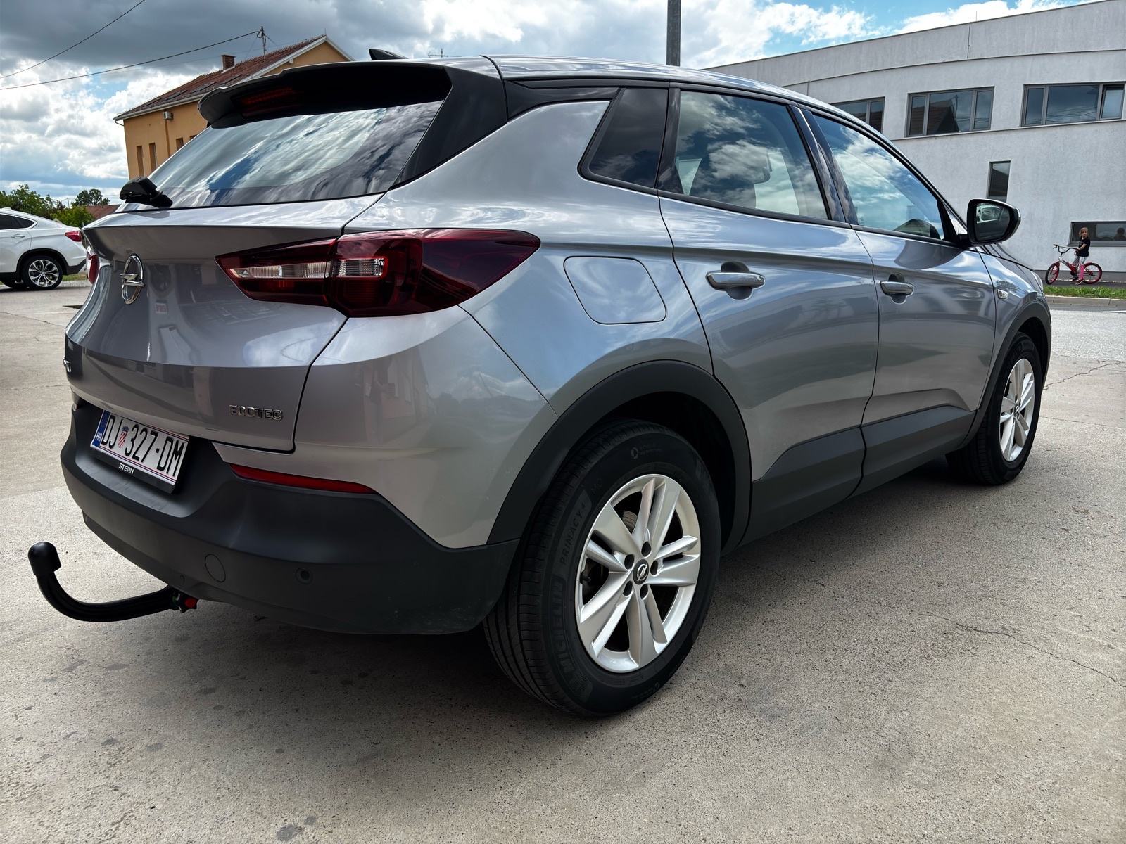 Opel Grandland 1.2 EcoTec - Reg 4/27,LED SVJETLA, NAVIGACIJA, CARPLAY, fotografija 8
