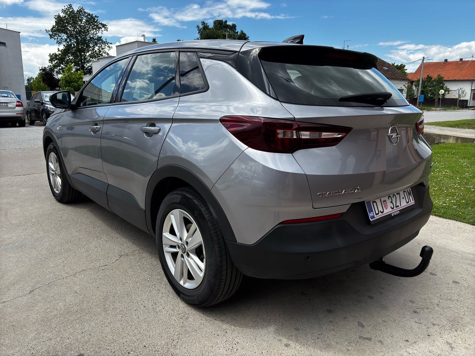 Opel Grandland 1.2 EcoTec - Reg 4/27,LED SVJETLA, NAVIGACIJA, CARPLAY, fotografija 6